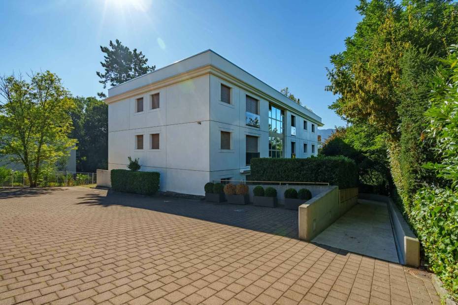 Duplex en pignon avec balcon et terrasse en rooftop