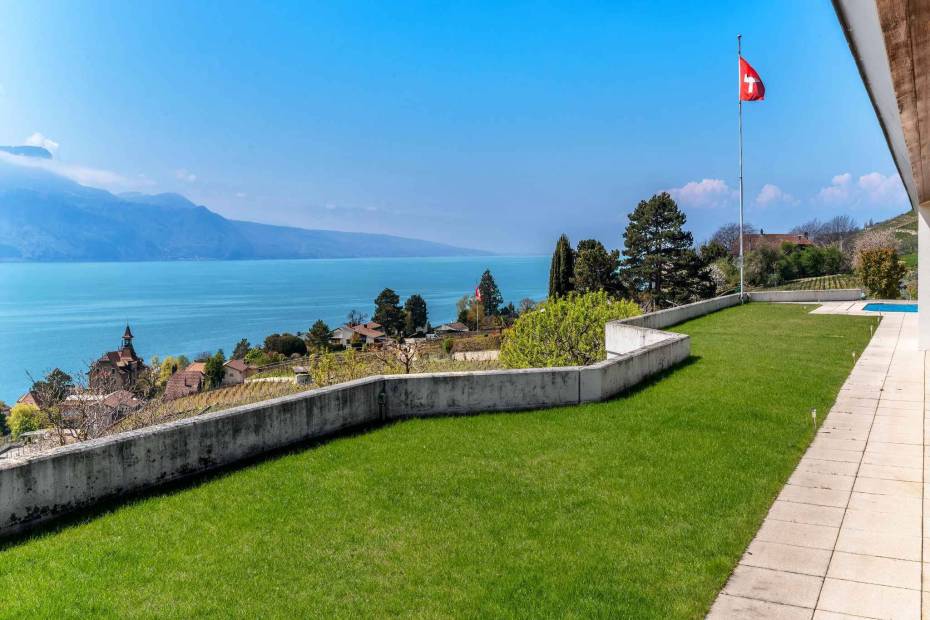 Propriété dans les vignes avec une vue époustouflante sur le lac à vendre à Corseaux