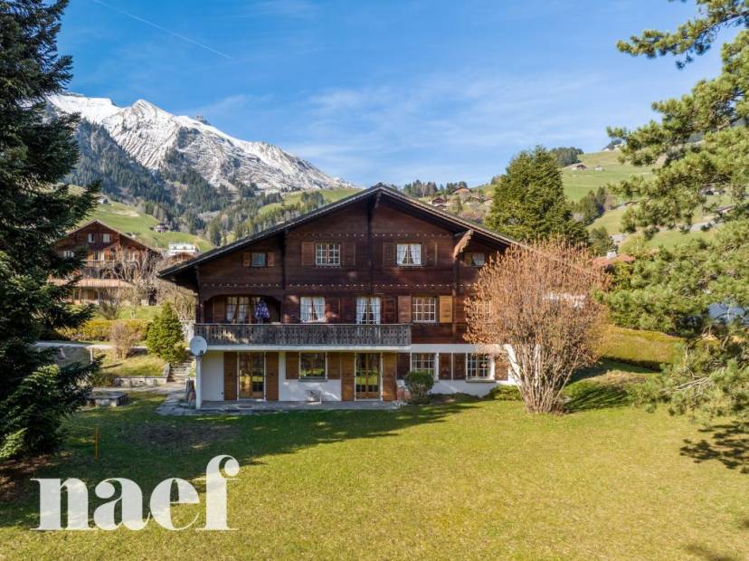 Magnifique chalet de 11 pièces avec grand terrain à vendre à Château-d’Oex