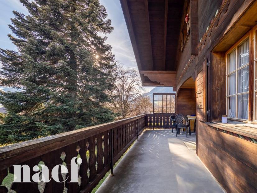 Magnifique chalet de 11 pièces avec grand terrain à vendre à Château-d’Oex