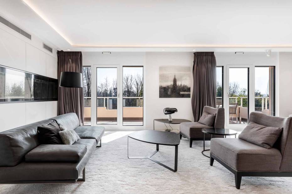 Elégant et luxueux duplex à Cologny