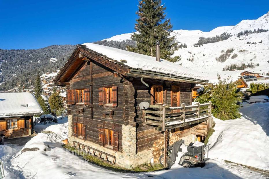 Chalet de 3 chambres au charme traditionnel.