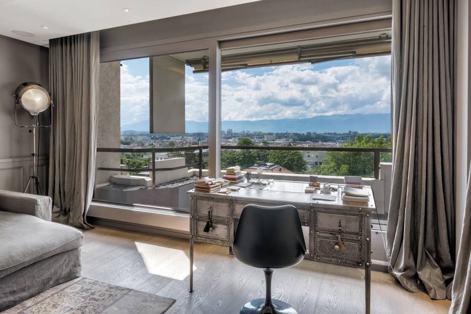 Superbe appartement entièrement rénové avec panorama sur Genève et les montagnes