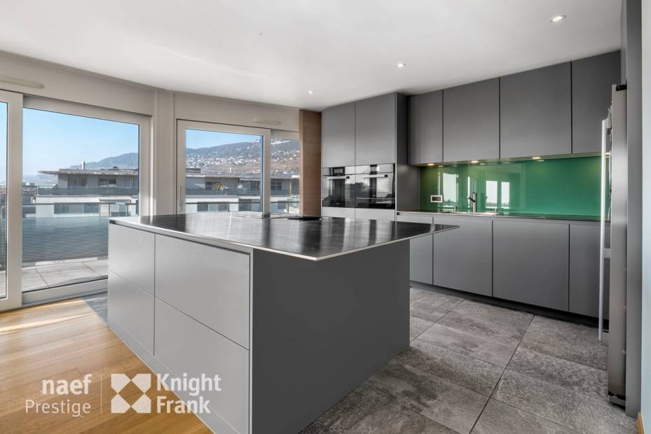 A vendre – Attique de 5.5 pièces avec vue sur le lac au centre ville de Vevey