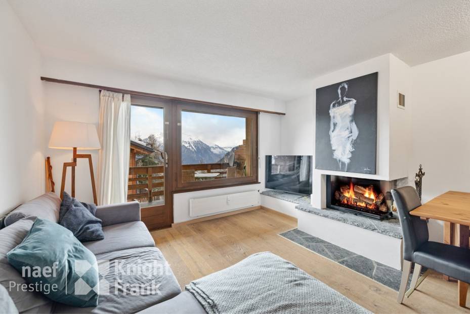 Two-bedroom apartment just a stone’s throw from the centre of Verbier.