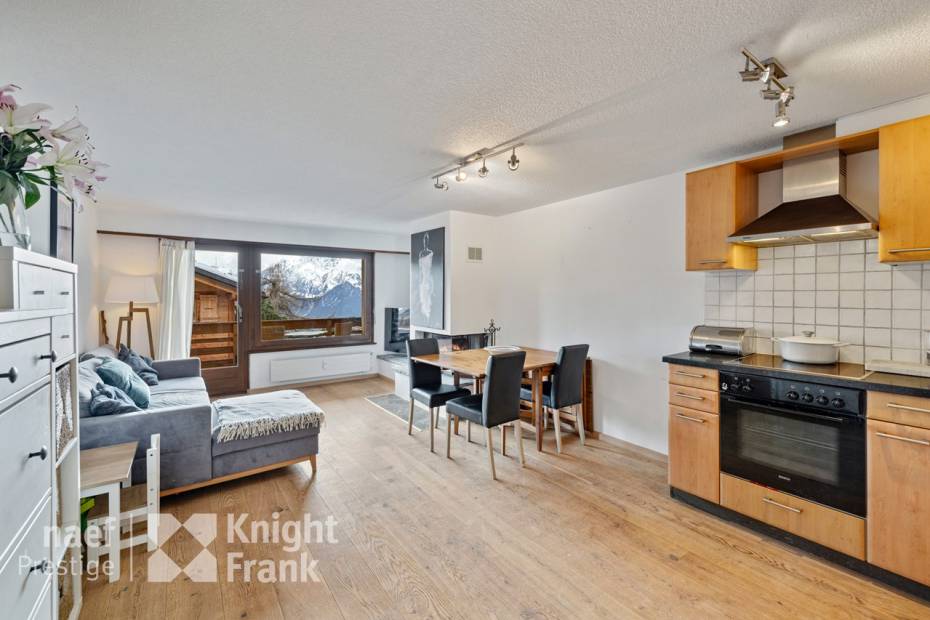 Two-bedroom apartment just a stone’s throw from the centre of Verbier.