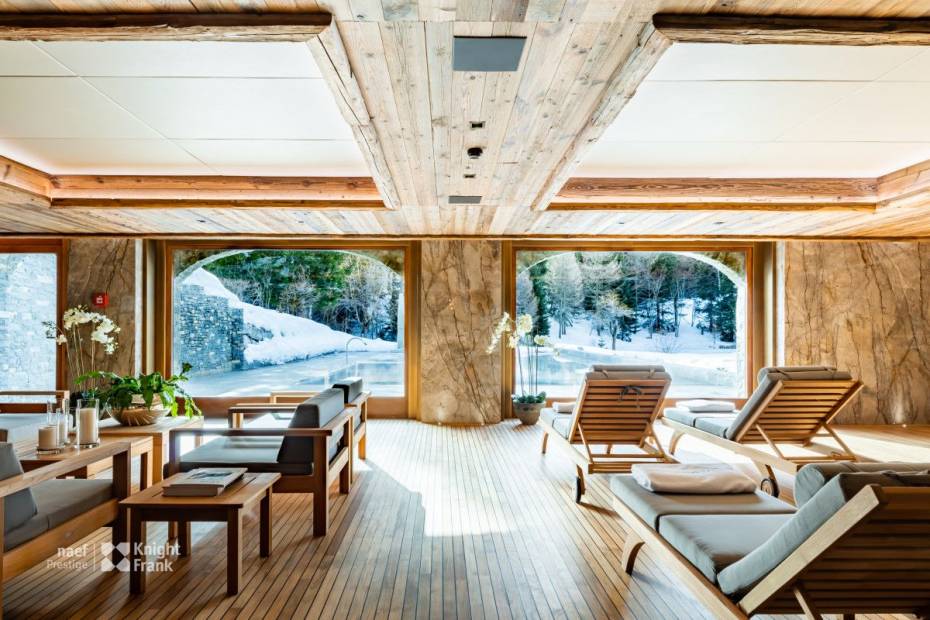 Chalets Ultima. Elevated Luxury in Every Sense.
